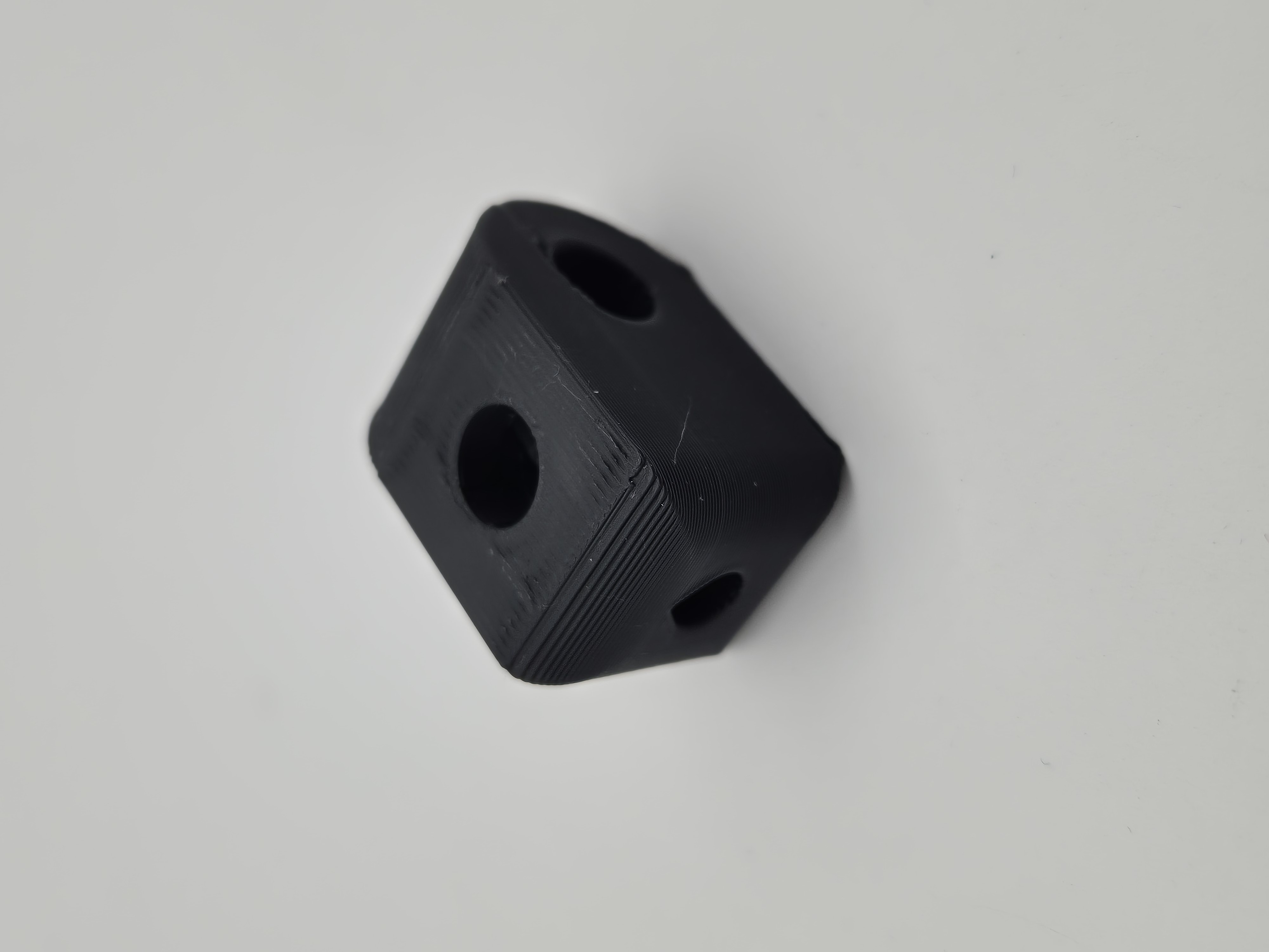 diagonal-tie-bracket
